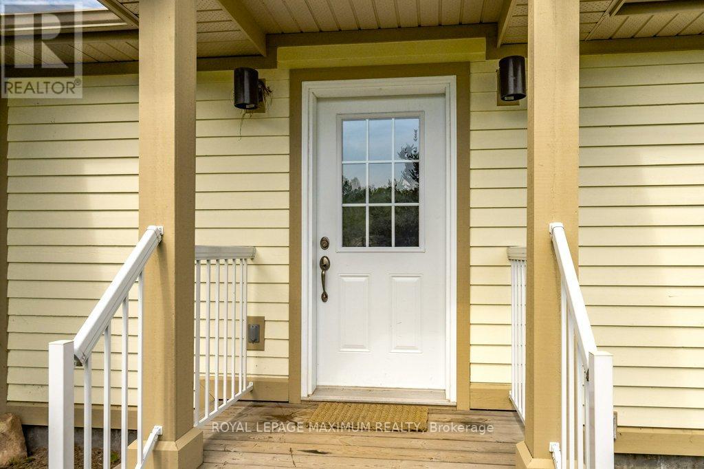 #126-7 -1052 RAT BAY RD, #126-7
