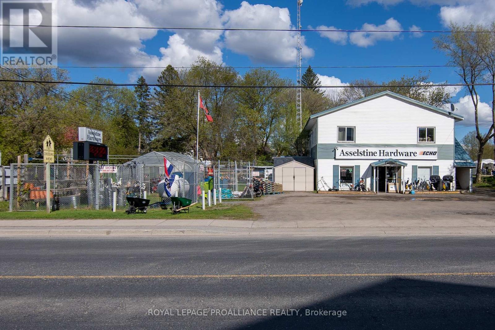 6826 HWY 38