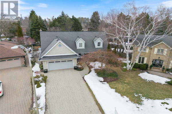 26 CHARTERHOUSE CRCT, Hamilton