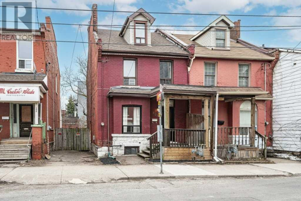 202 JOHN ST N, Hamilton