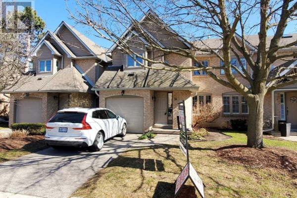 #16 -286 HAMILTON DR, Hamilton