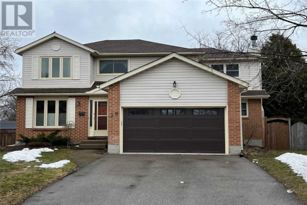 20 LINDA DR, Cambridge