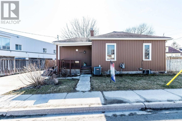 221 MONTROSE ST, Cambridge