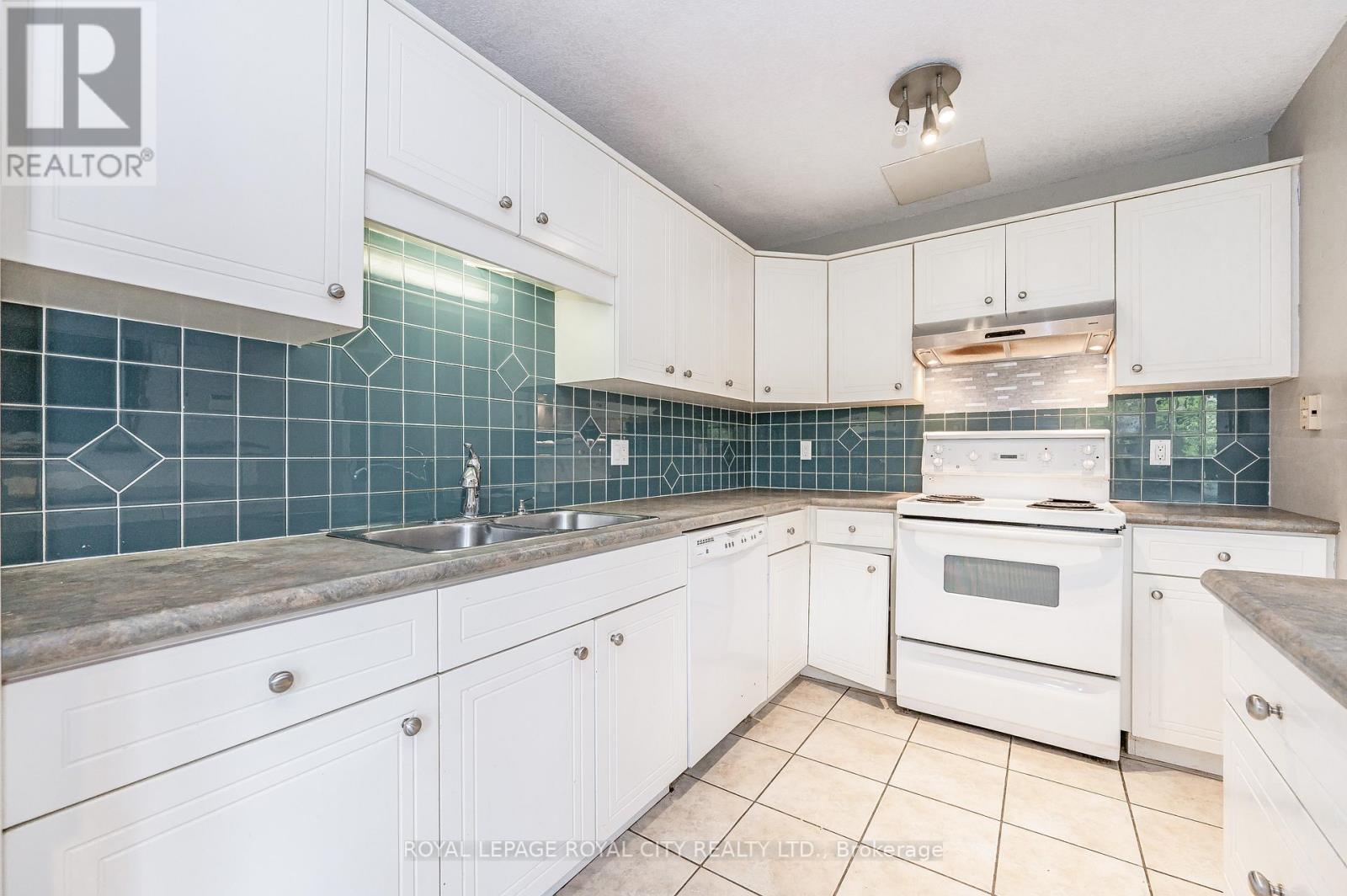 Listing X6000432 - Large Photo # 14