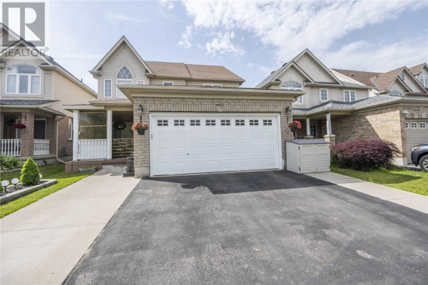 136 PEBBLECREEK DR, Kitchener