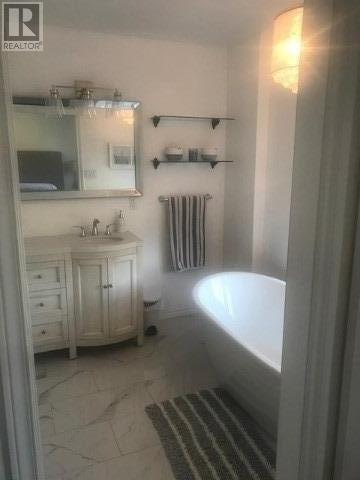 201 ST VINCENT CRES