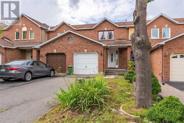 42 WINNEGREEN CRT, Ottawa