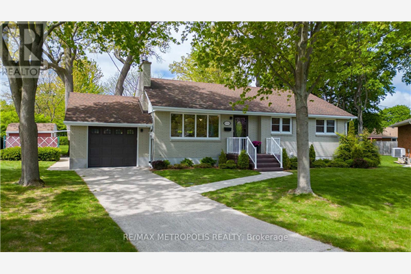 1055 BEVERLEY RD, Sarnia