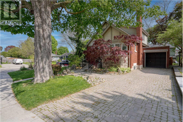 34 LOWREY AVE N, Cambridge