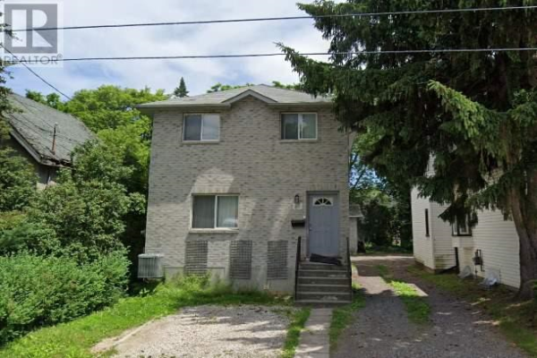 85 EMERSON ST, Hamilton