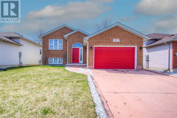 17 DONEGAL DR, Brantford
