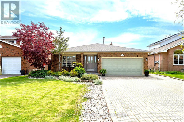 243 ALDERLEA AVE, Hamilton