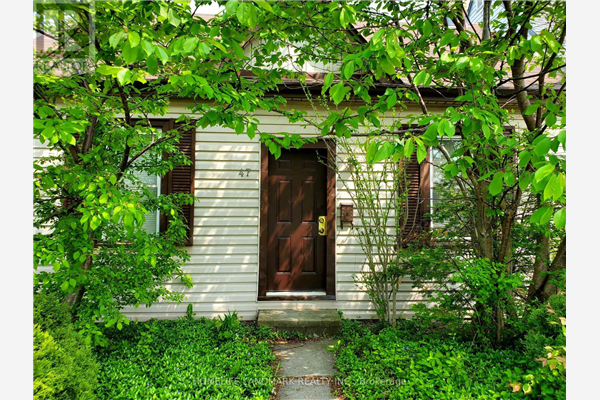 47 PARADISE RD S, Hamilton