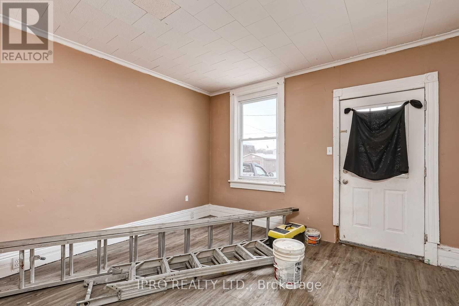 Listing X6048135 - Large Photo # 2