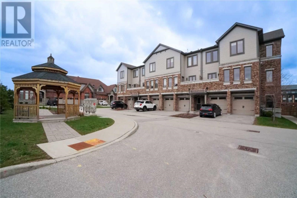 #15 -39 KAY CRES, Guelph