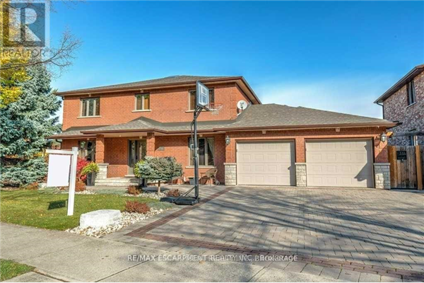 25 SHADELAND CRES, Hamilton