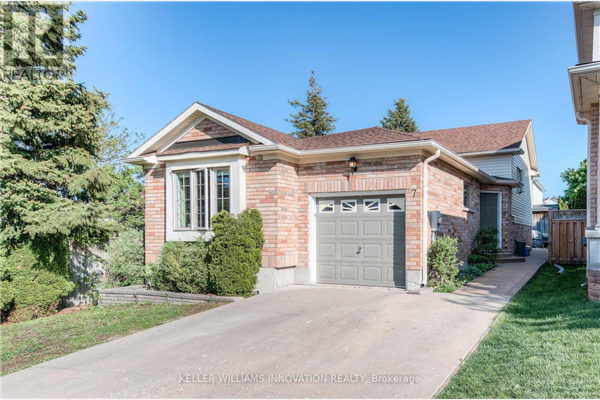 7 BRIARMEADOW CRES, Kitchener