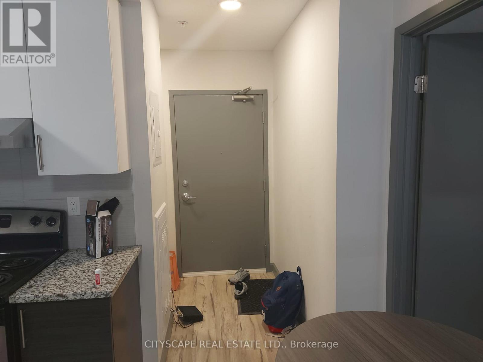 Listing X6113592 - Large Photo # 2