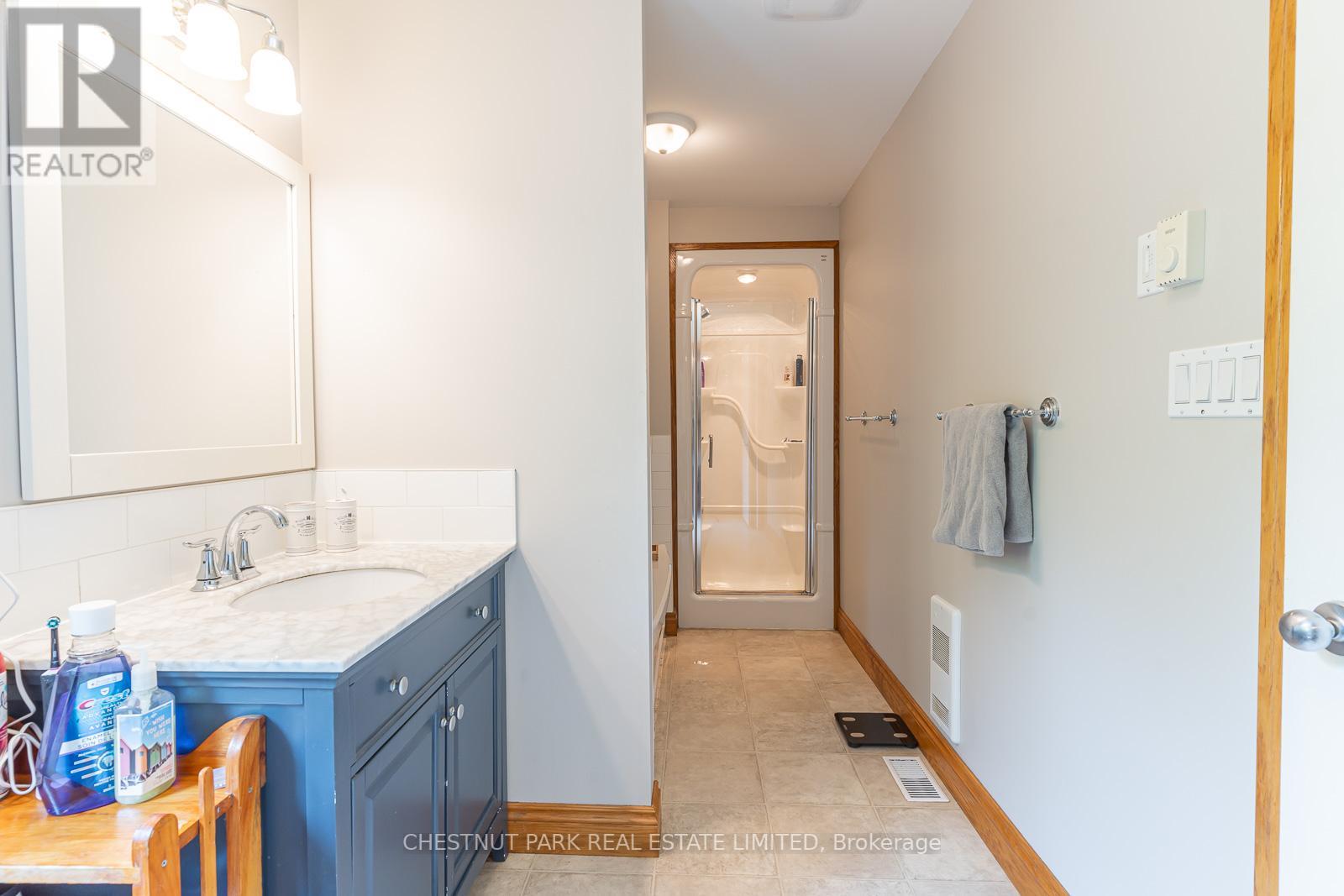 300280 GREY ROAD 170
