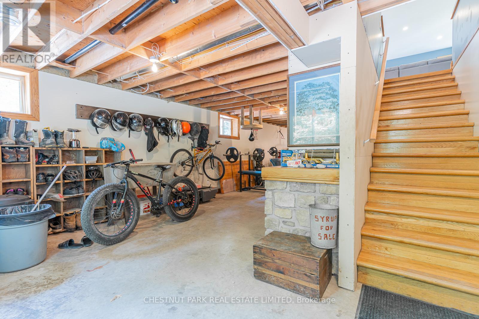 300280 GREY ROAD 170
