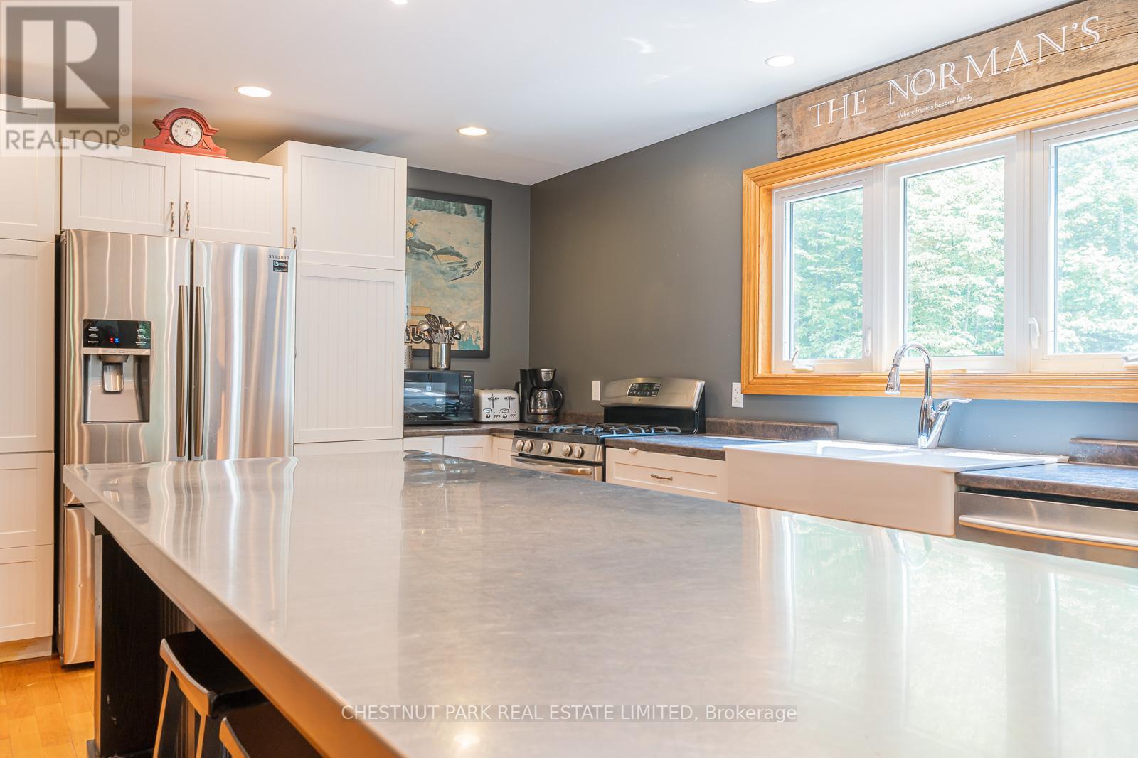 300280 GREY ROAD 170