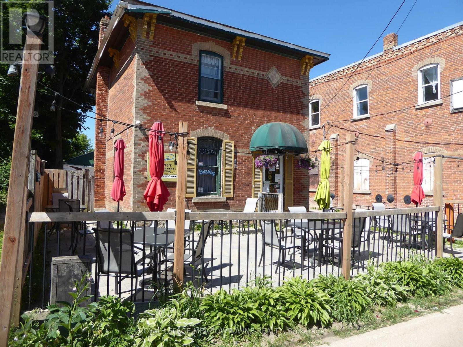 90 TRAFALGAR RD
