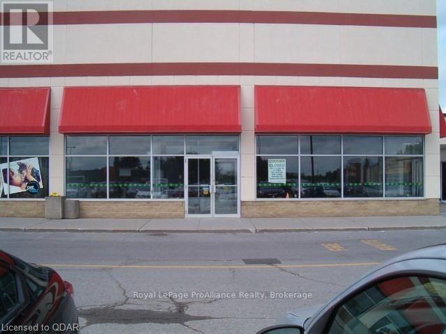 #116 -266 DUNDAS ST E, #116