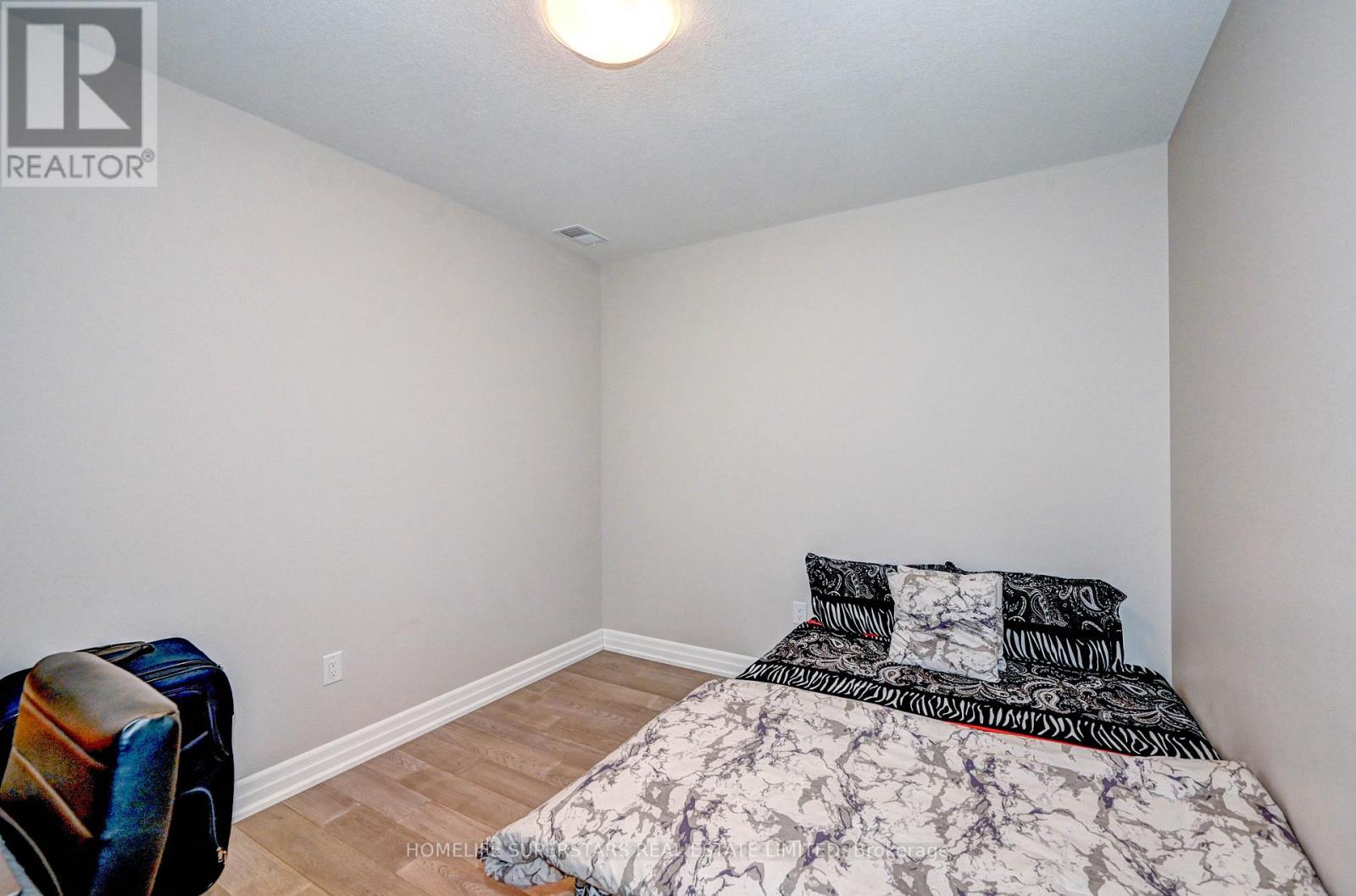 Listing X6634164 - Large Photo # 37