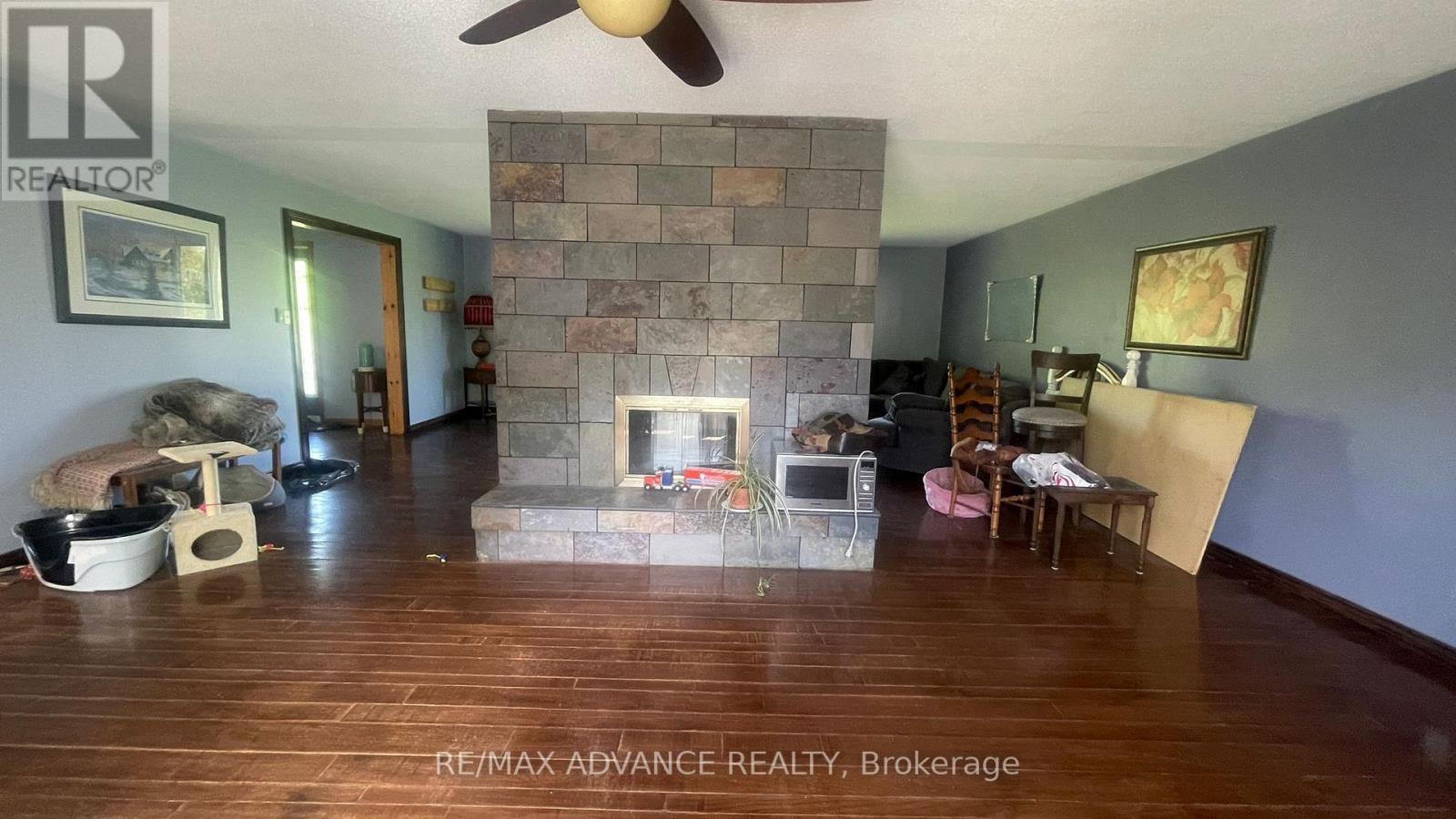 1281 COUNTY 5 RD