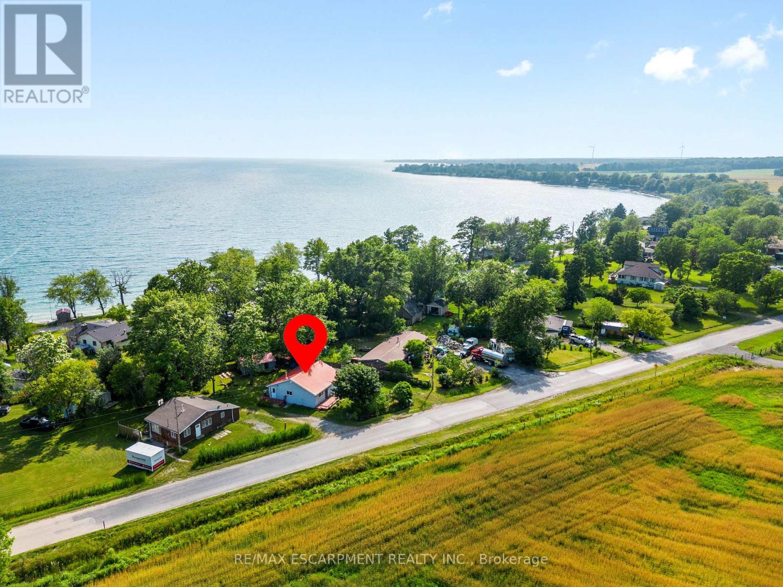 3018 LAKESHORE RD