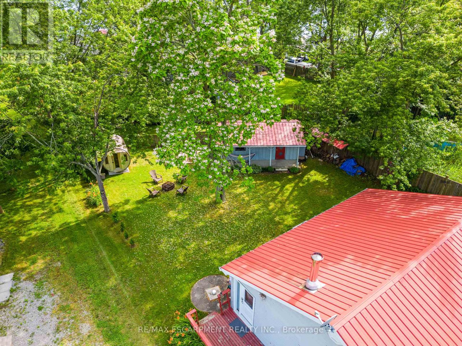3018 LAKESHORE RD