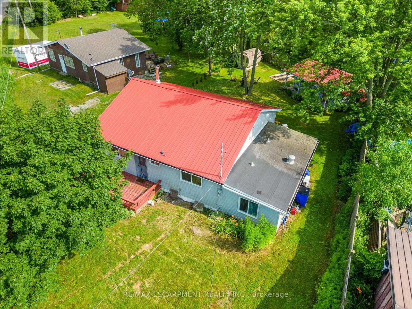3018 LAKESHORE RD