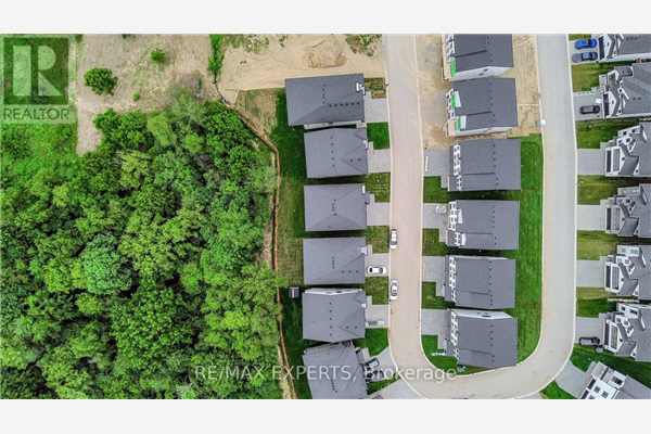 #11 -2835 SHEFFIELD LOT 29 PL, London