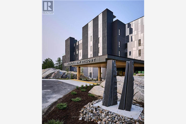 #410 -120 CARRICK TR, Gravenhurst