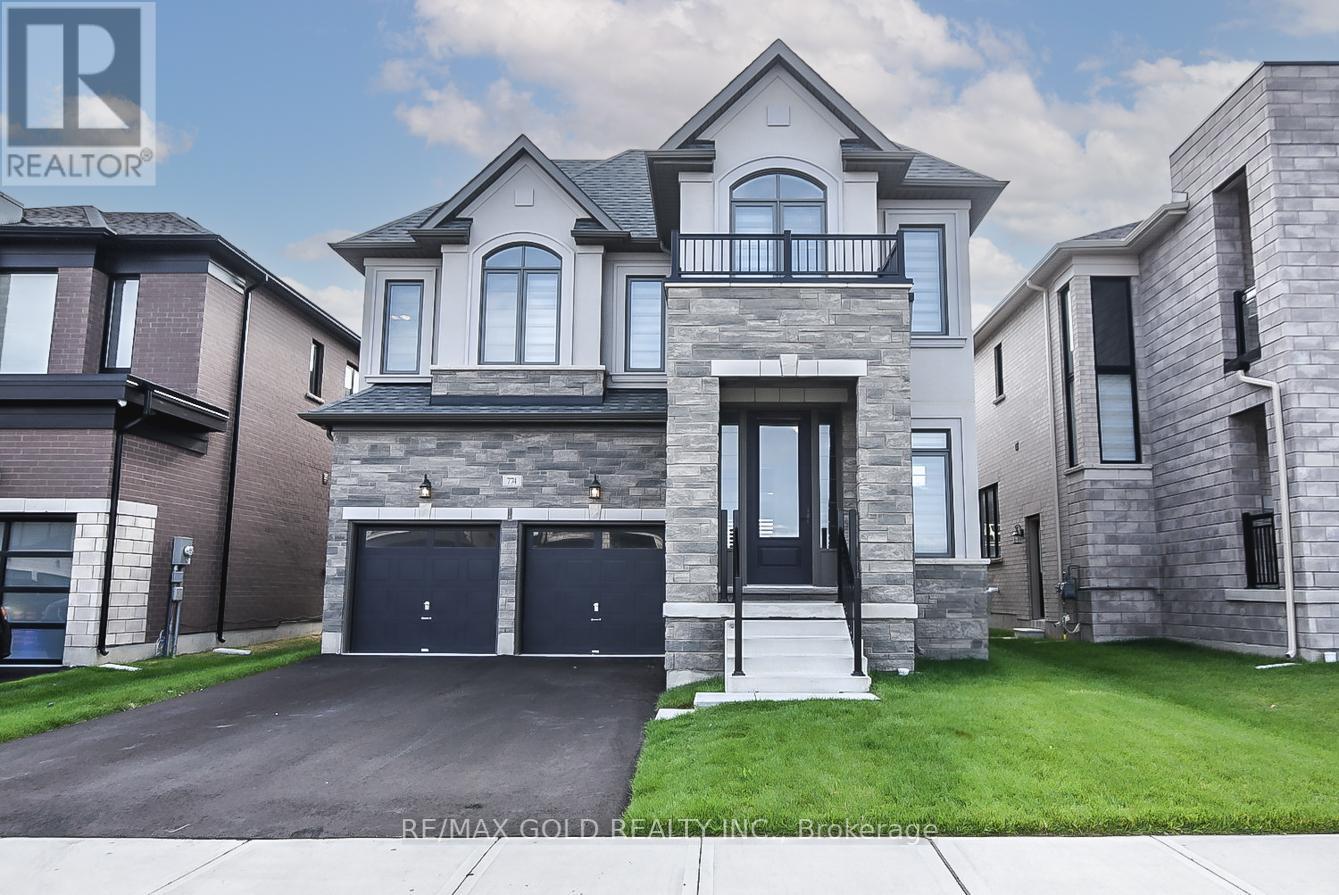 774 QUEENSTON BLVD