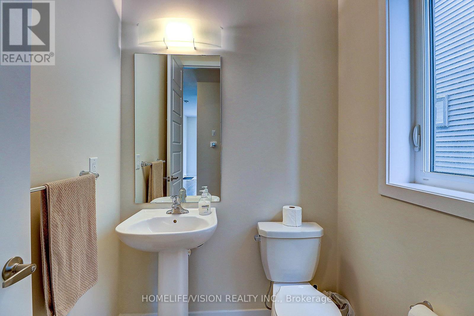 #14 -14 ELLIS AVE, #14
