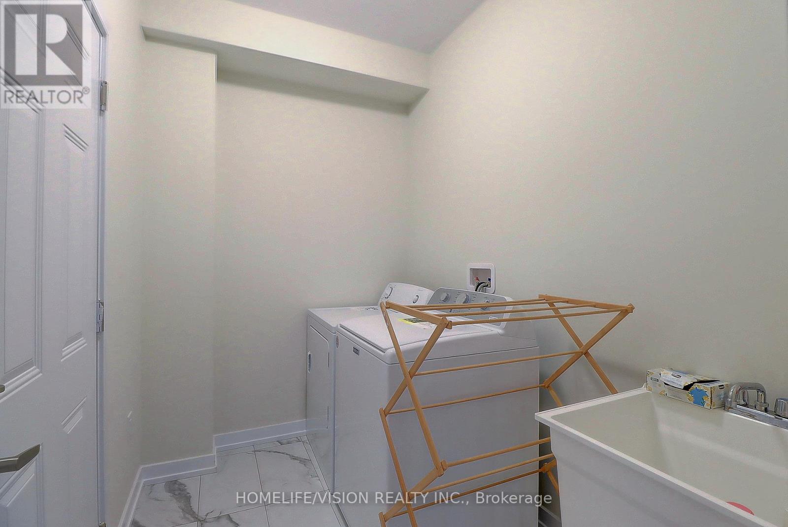 #14 -14 ELLIS AVE, #14