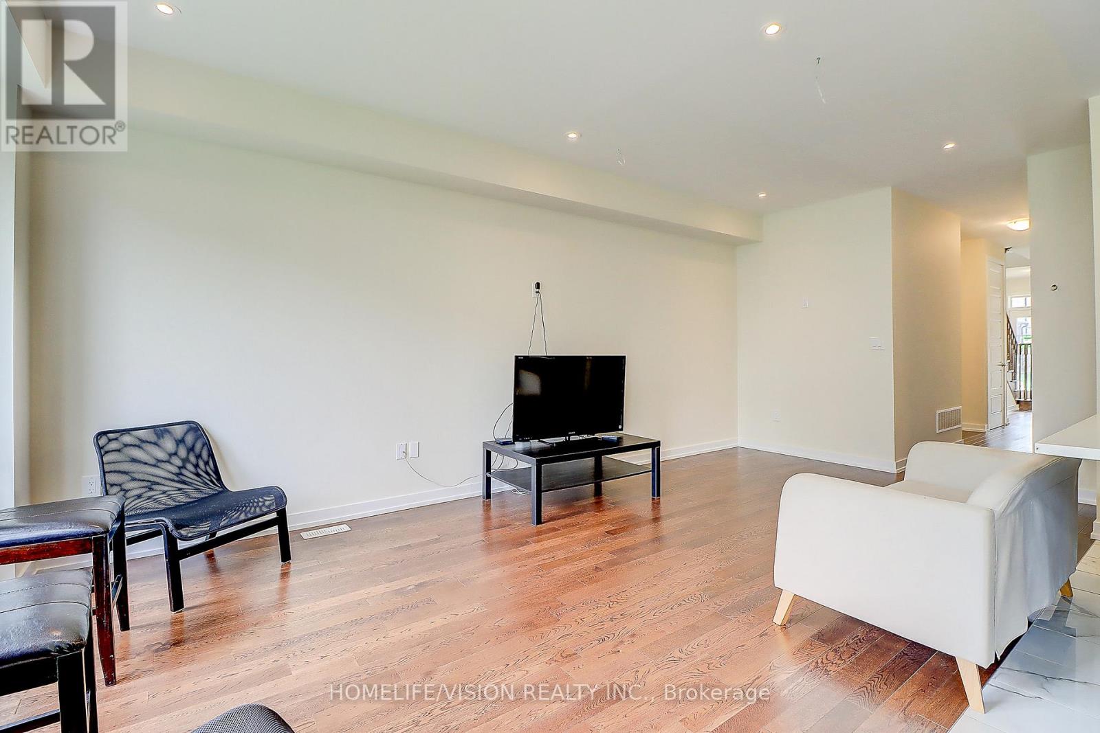 #14 -14 ELLIS AVE, #14