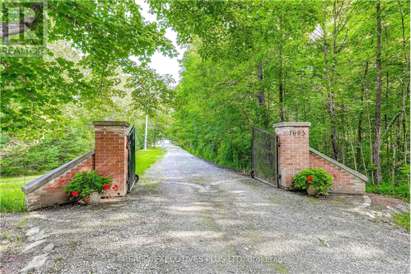 1693 5TH CONCESSION RD W, Hamilton