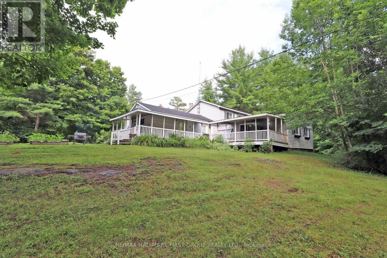 386 QUEENSBOROUGH RD