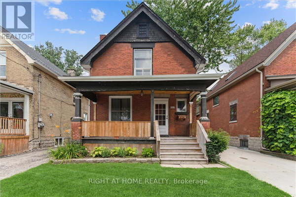 442 WOODMAN AVE, London