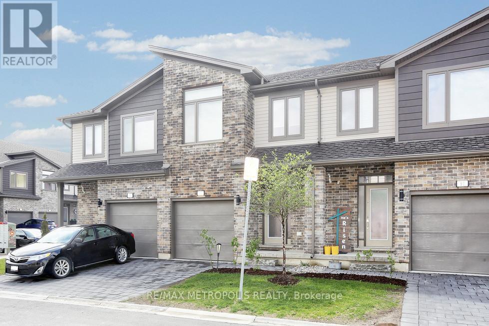#93 -1960 DALMAGARRY RD, #93
