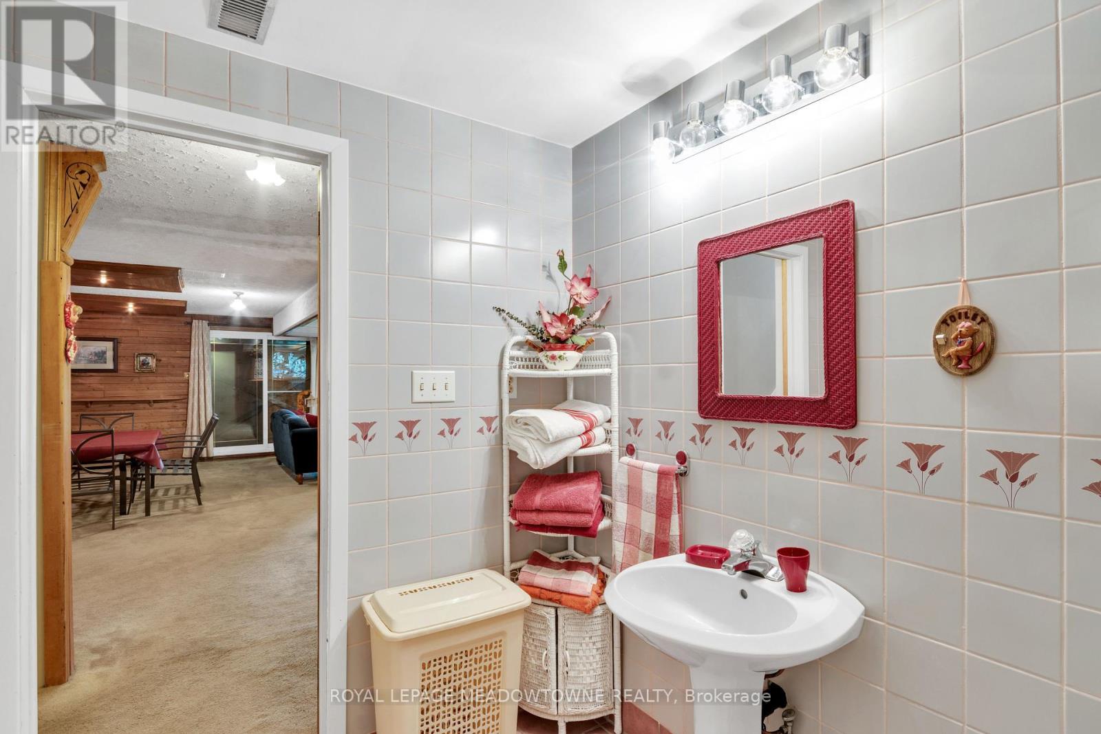 Listing X6703320 - Large Photo # 17