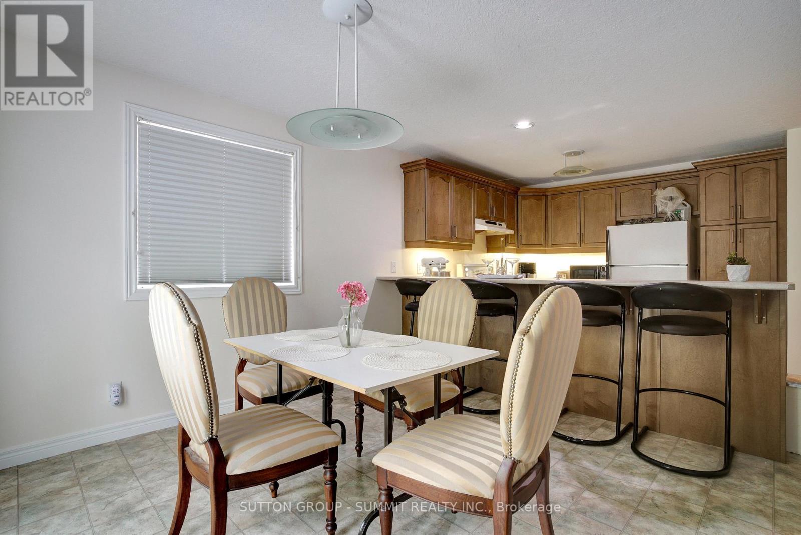 436 LAUSANNE CRES