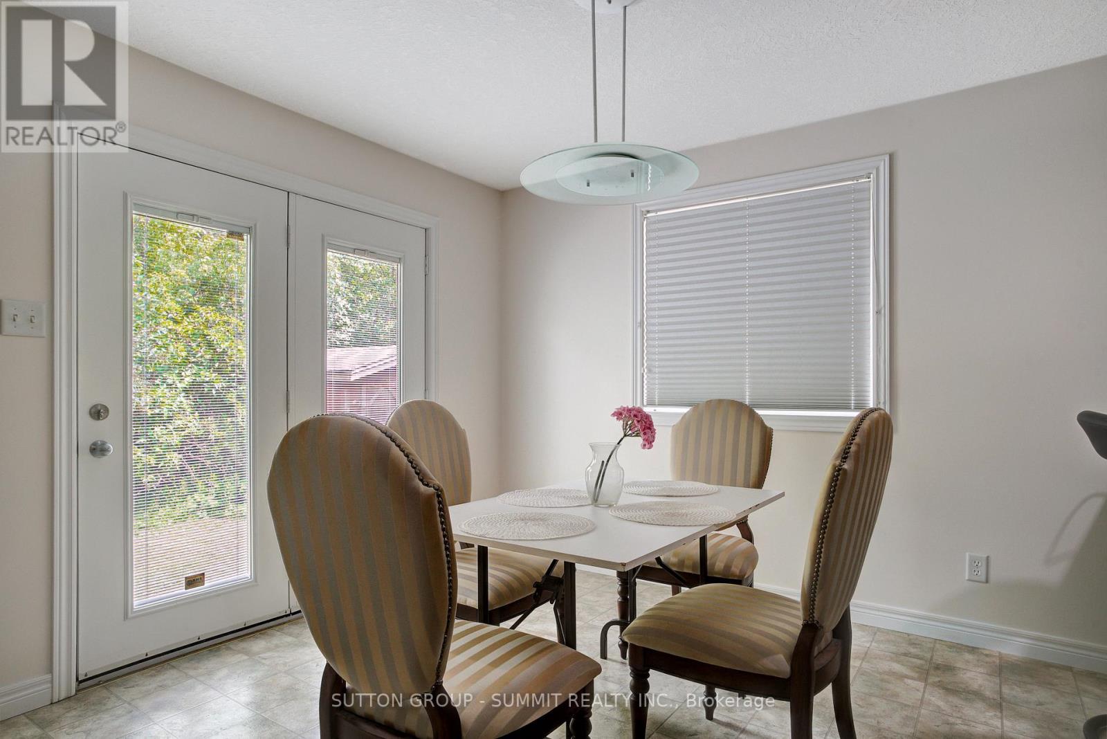 436 LAUSANNE CRES