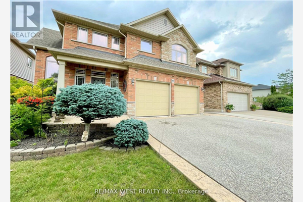 93 SILVERLACE CIRC, Hamilton