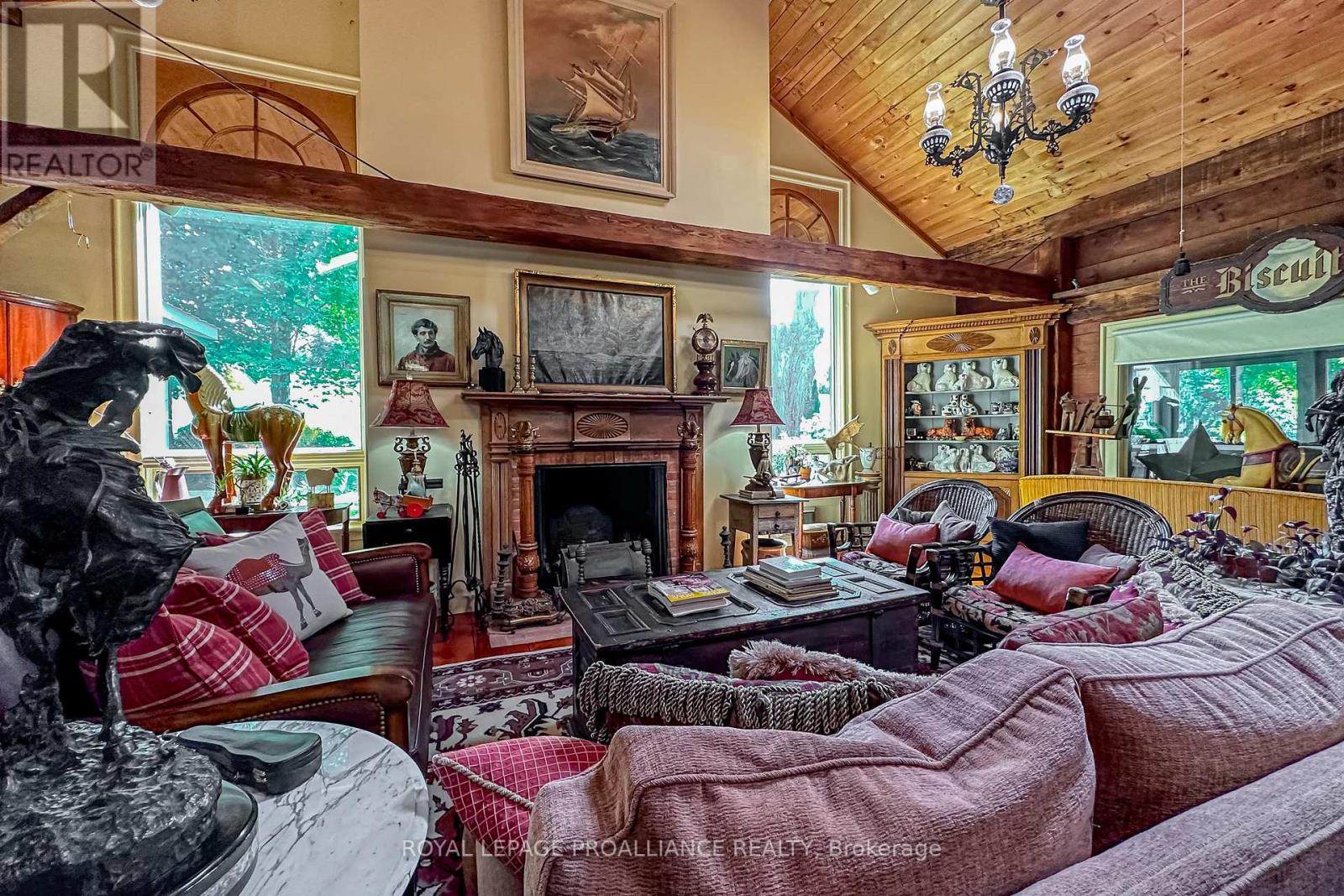 316 COLEBROOK RD