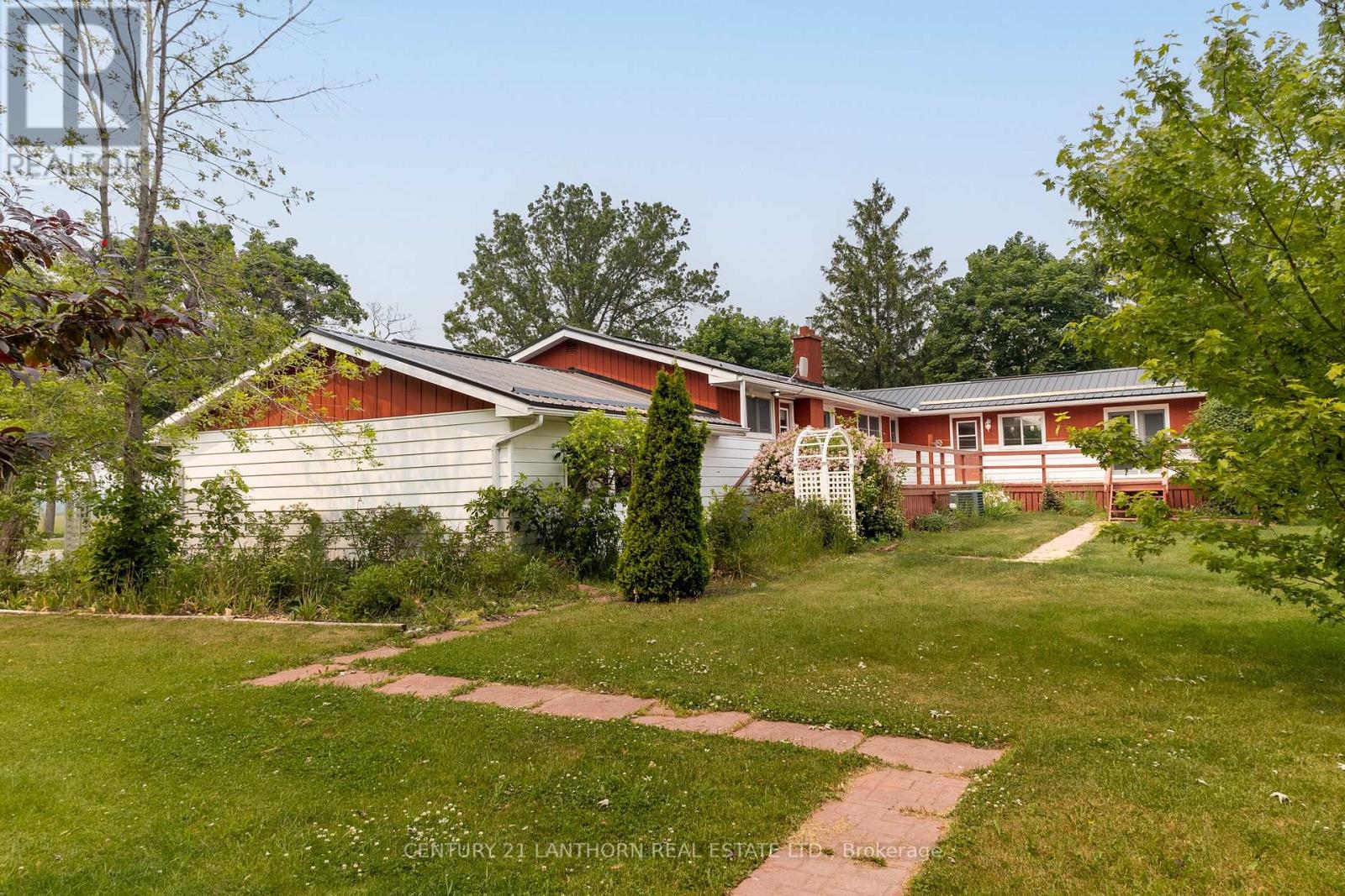 464 TRIPP RD