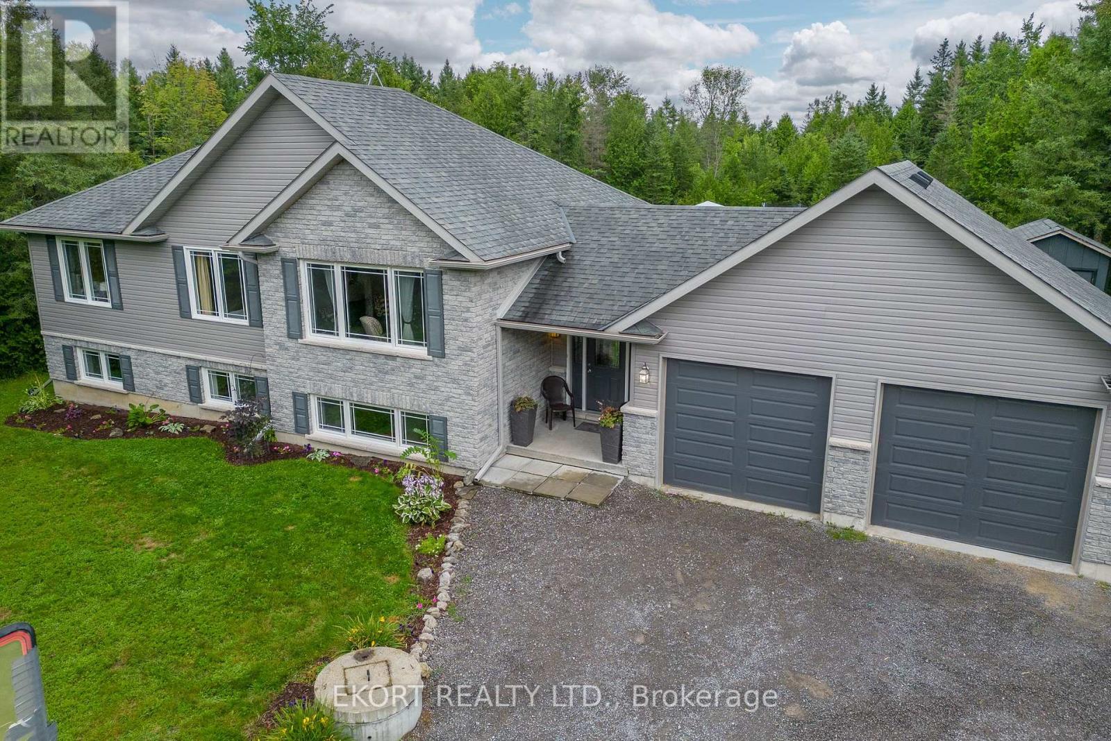 366 RAY RD