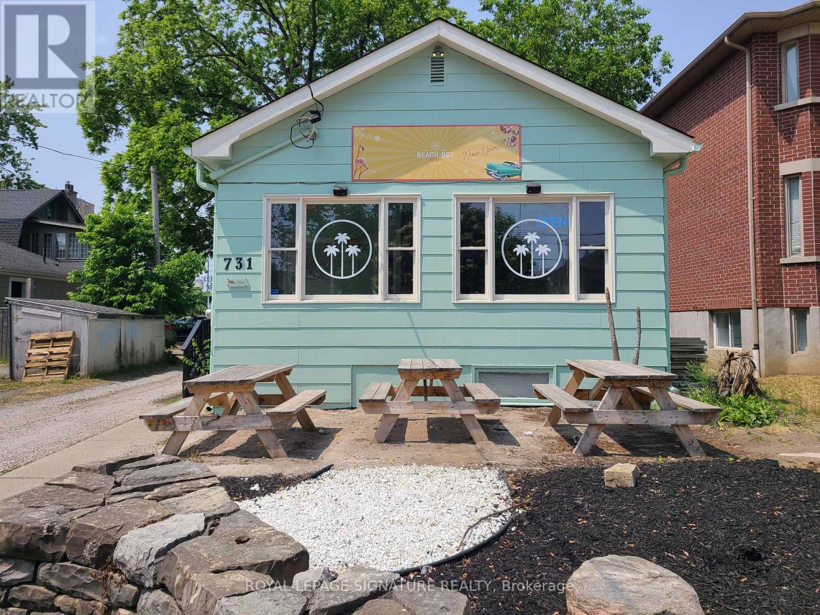 731 WELLINGTON ST
